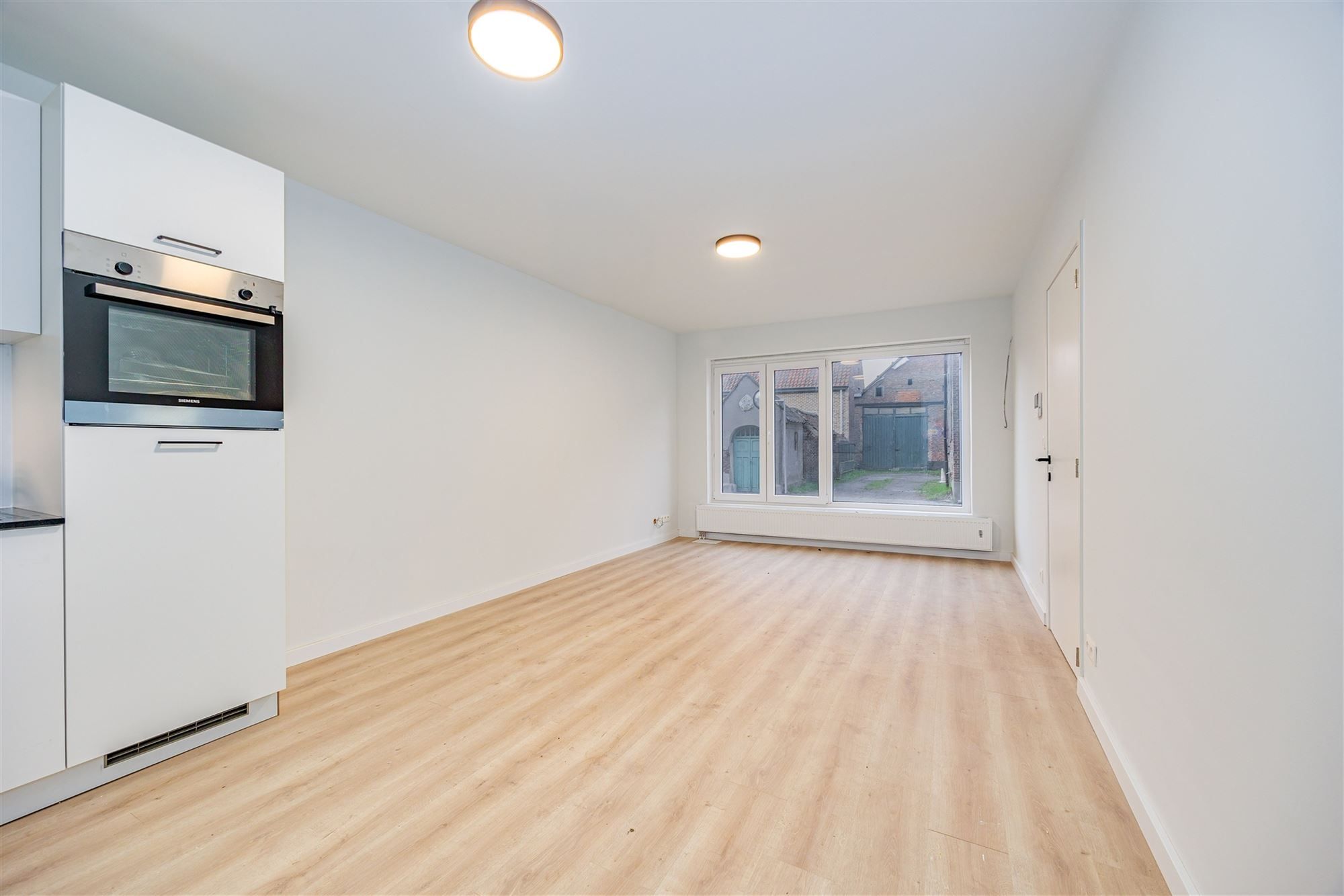 Vergund gerenoveerd appartementsgebouw  foto 3