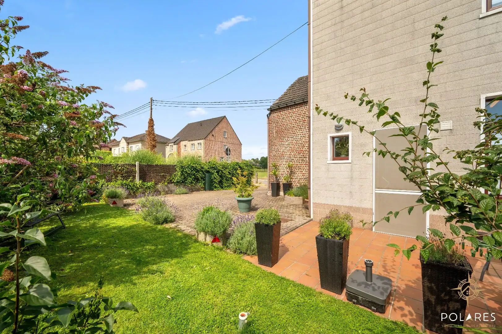 Instapklare woning met uitbreidingsmogelijkheden op toplocatie! foto 24