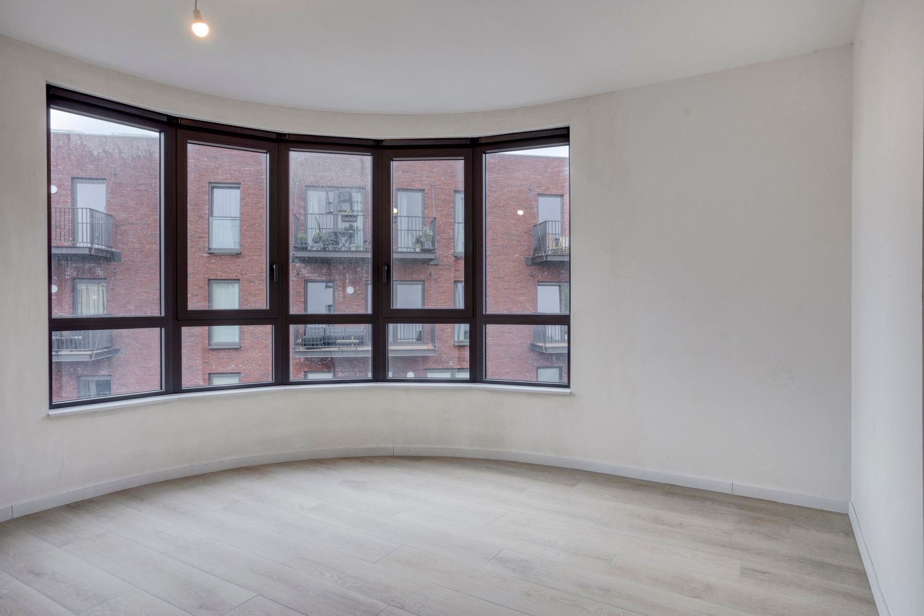 Luxe 3-slaapkamerappartement van 120 m² in SilverTower foto 9