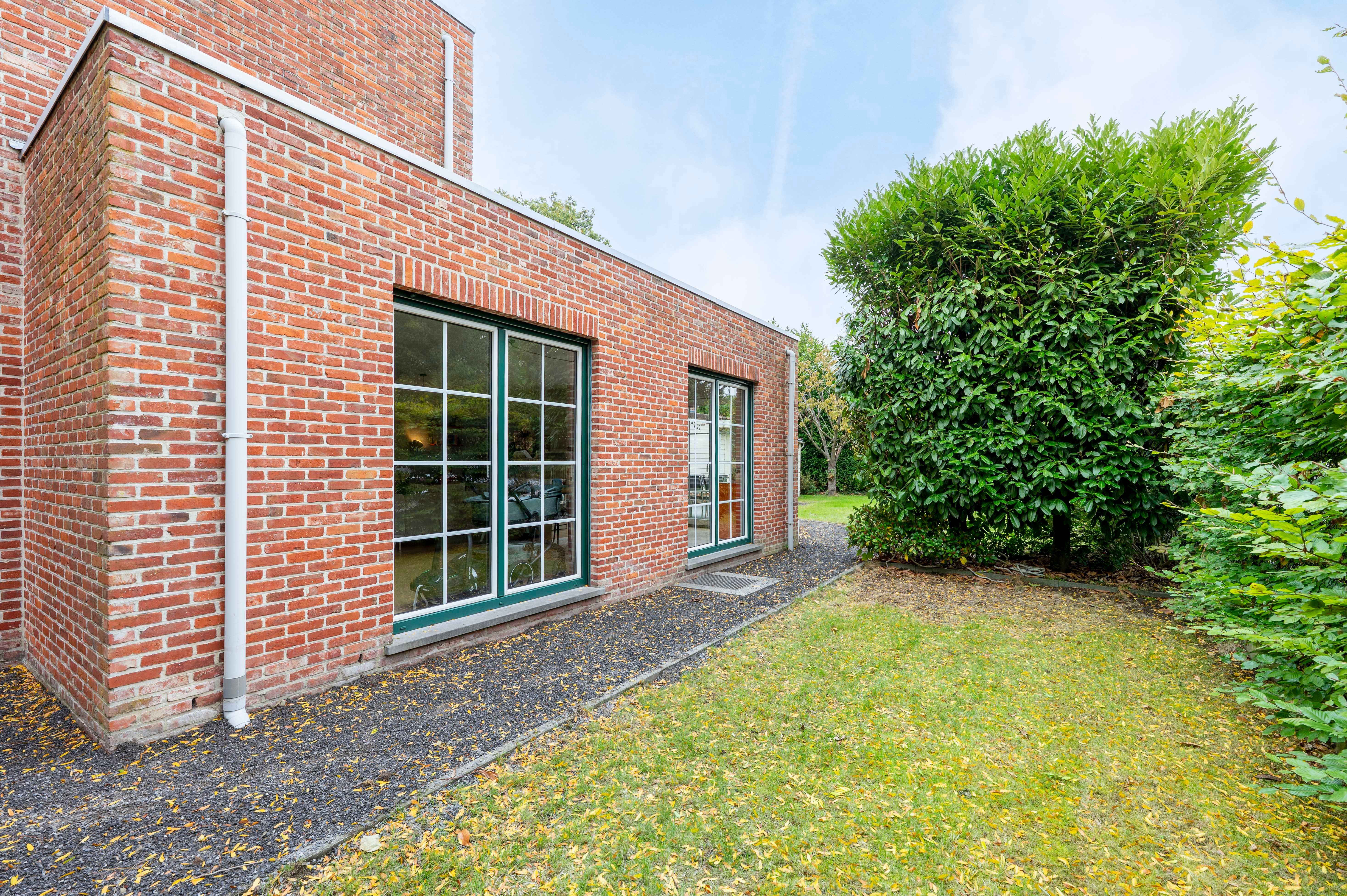 Charmante halfopen bebouwing met toffe tuin en topligging in Brasschaat! foto 27