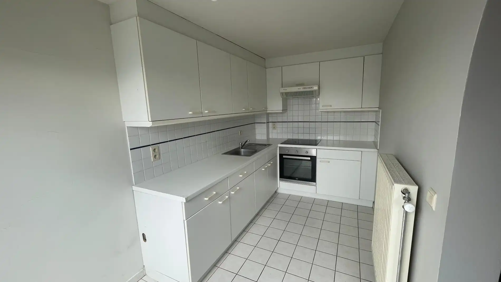 Charmant en lichtrijk dakappartement nabij Lier station (1+1 slpk) foto 8