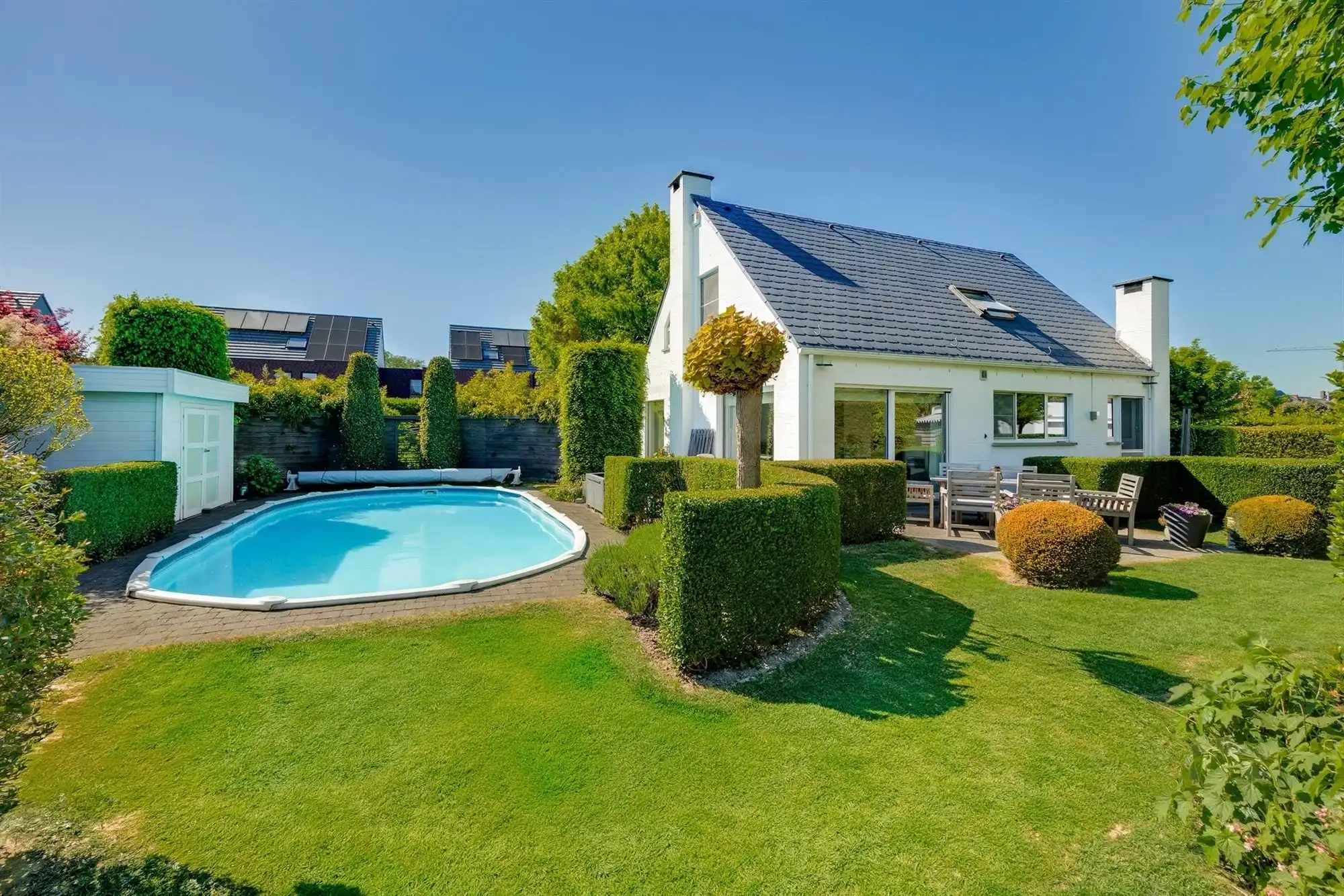 Supergelegen instapklare woning met grote tuin in Boechout foto 5