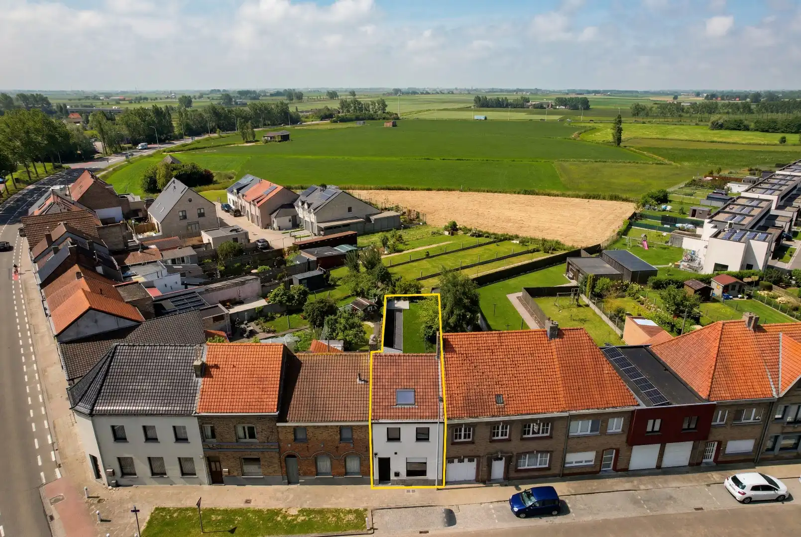 IN OPTIE- Volledig gerenoveerde rijwoning met zonnige tuin in Nieuwpoort-Stad op 180m². foto 16