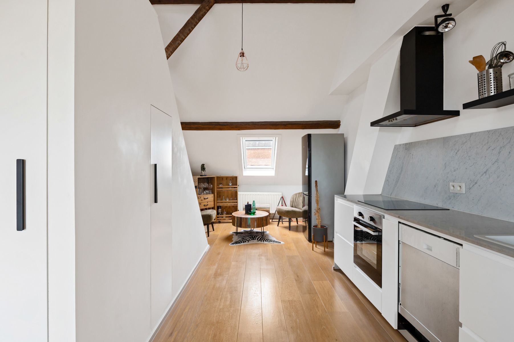 Modern dakappartement met prachtig terras in hartje Aartselaar foto 13