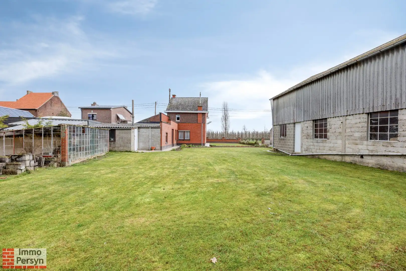 Vrijstaande woning met werkplaats op ruim perceel in landelijke omgeving foto 41