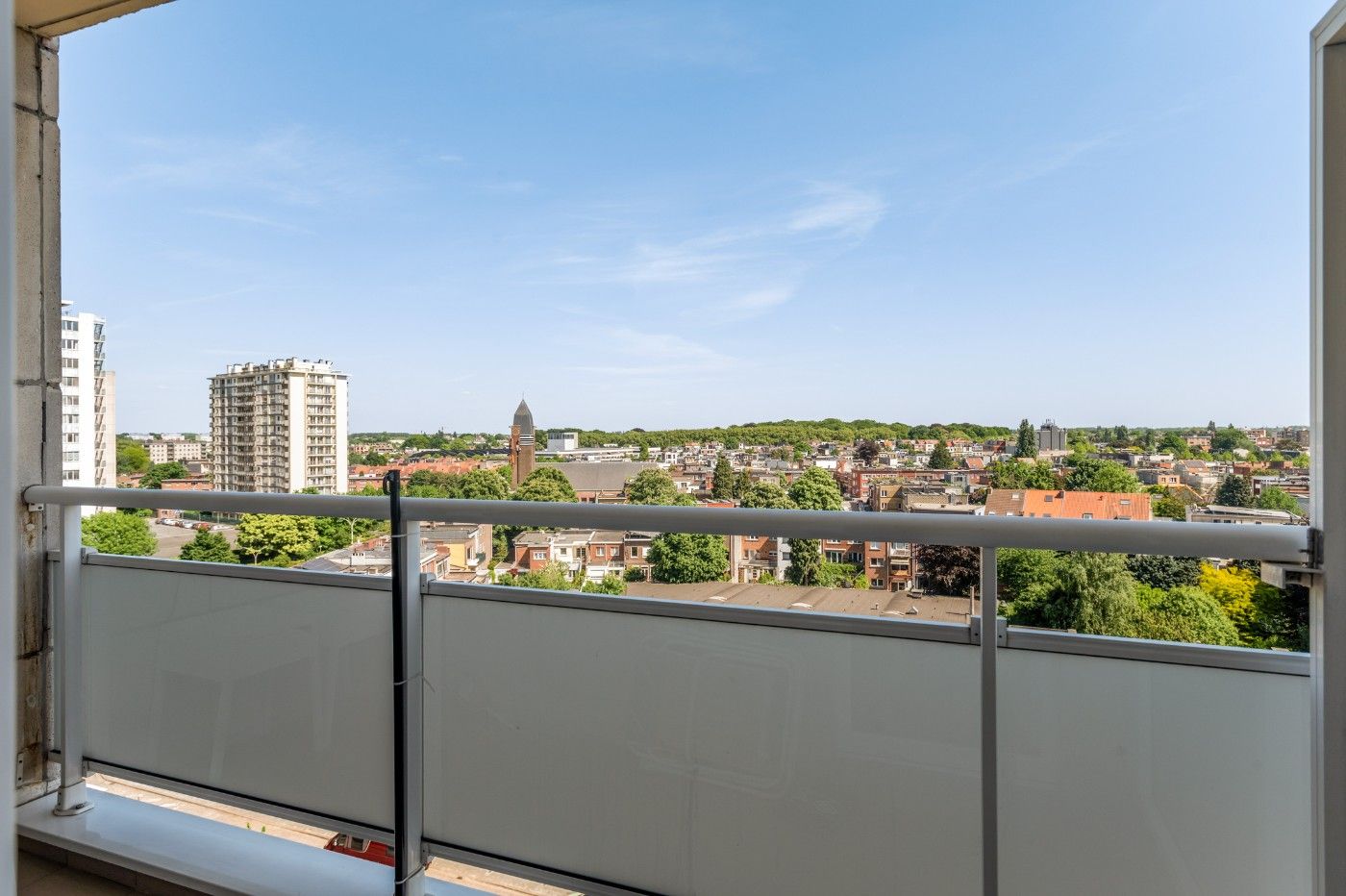 Tof, instapklaar app. op 8ste verd. met 1 slpk, terras en kelderberging foto 17