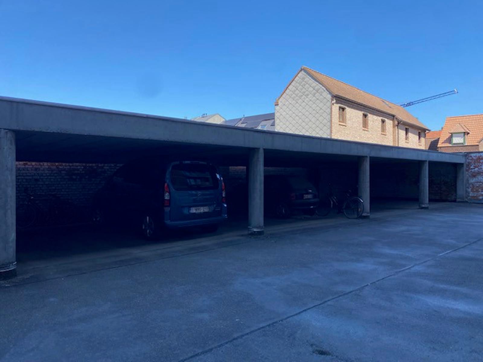 Overdekte parkeerplaats te Leuven foto 2