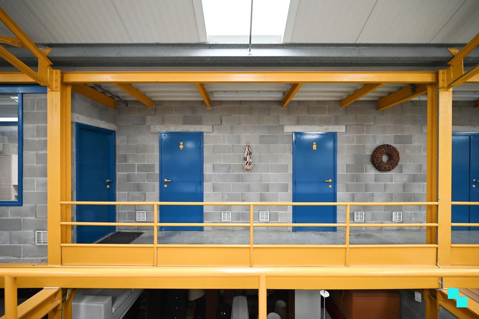 Magazijn van ca. 272 m² in het centrum van Izegem foto 8