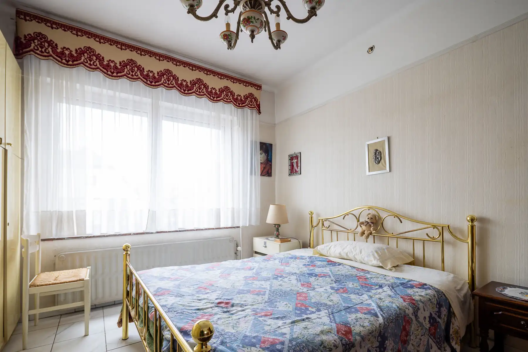 Gezinswoning met tuin, terras en garage foto 14