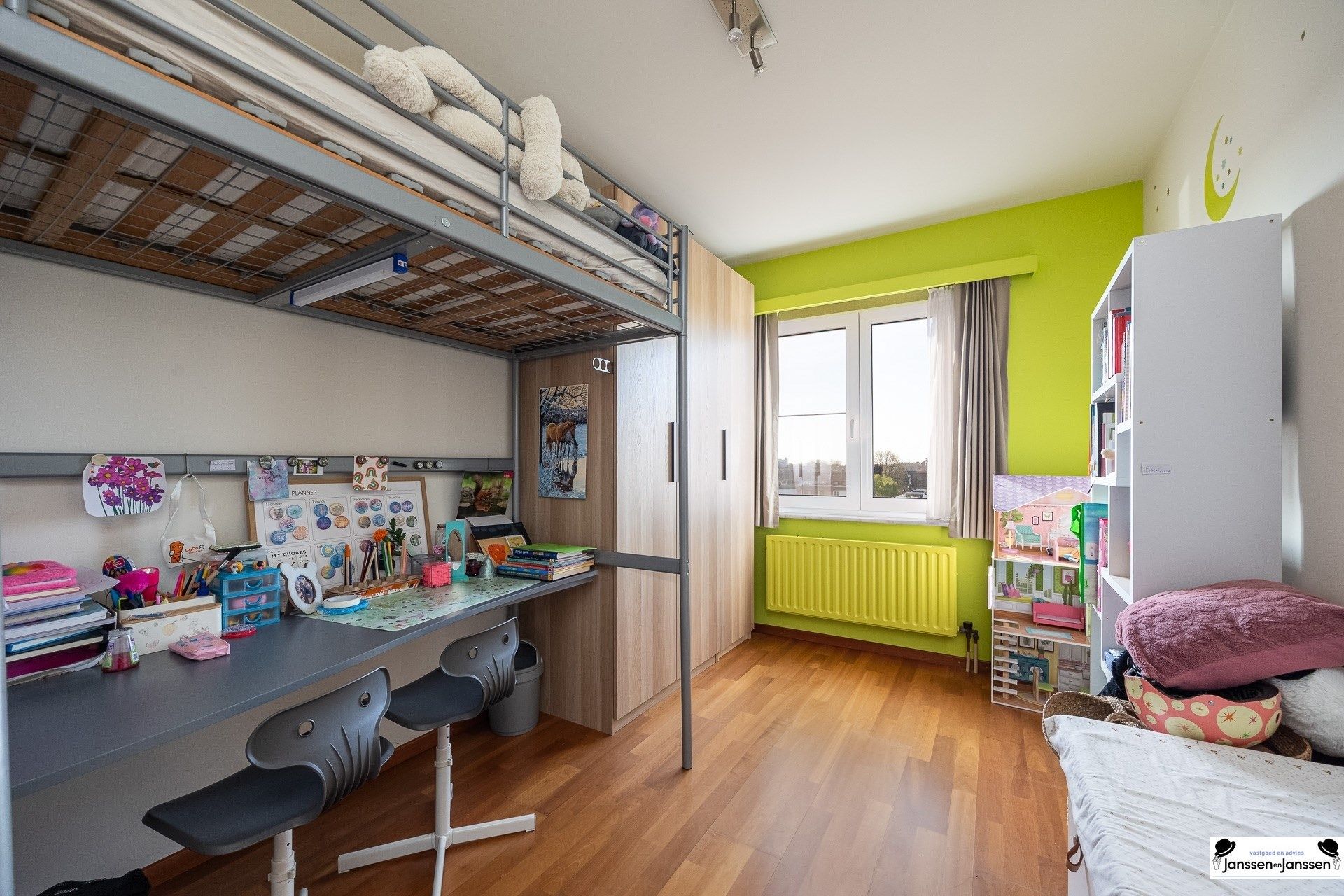 Te koop: Licht en ruim appartement in Merksem! foto 13
