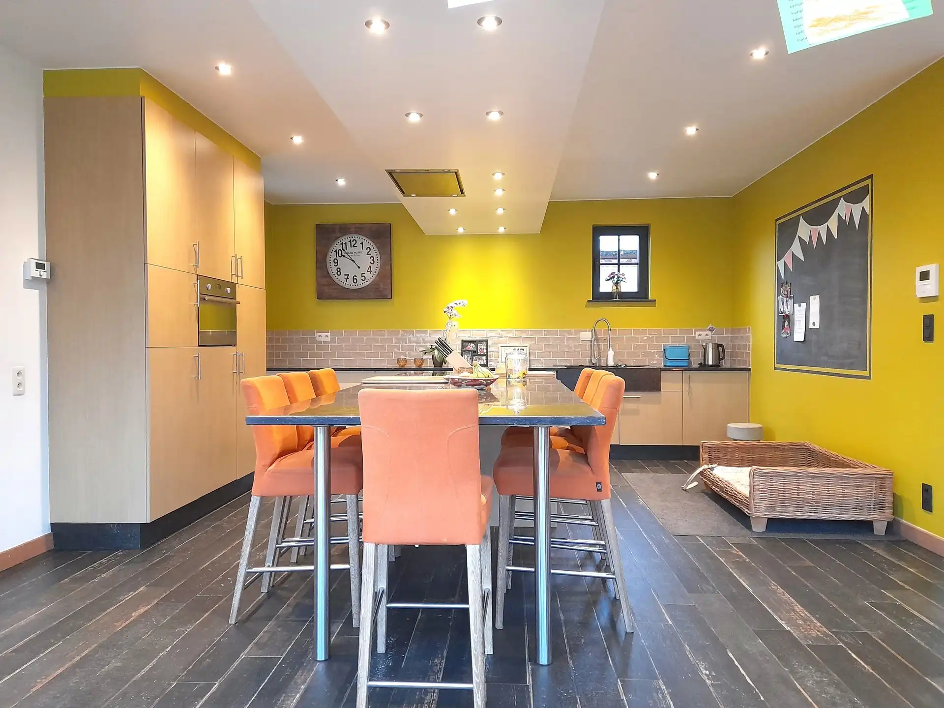 Rustig gelegen stijlvolle woning met 4 slaapkamers foto 16