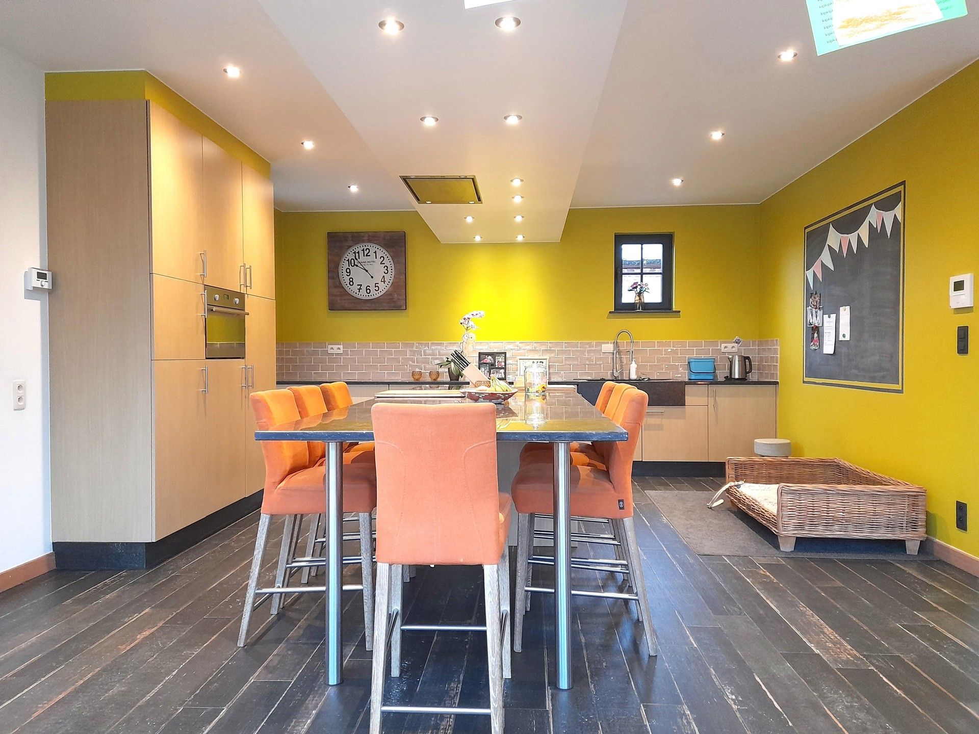 Rustig gelegen stijlvolle woning met 4 slaapkamers foto 16