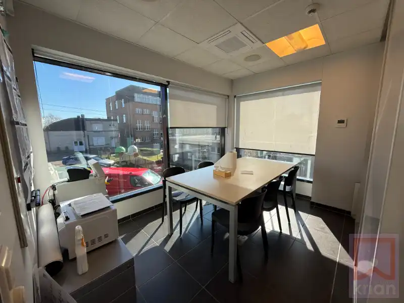 Instapklaar bedrijfsgebouw van 758 m² foto 9