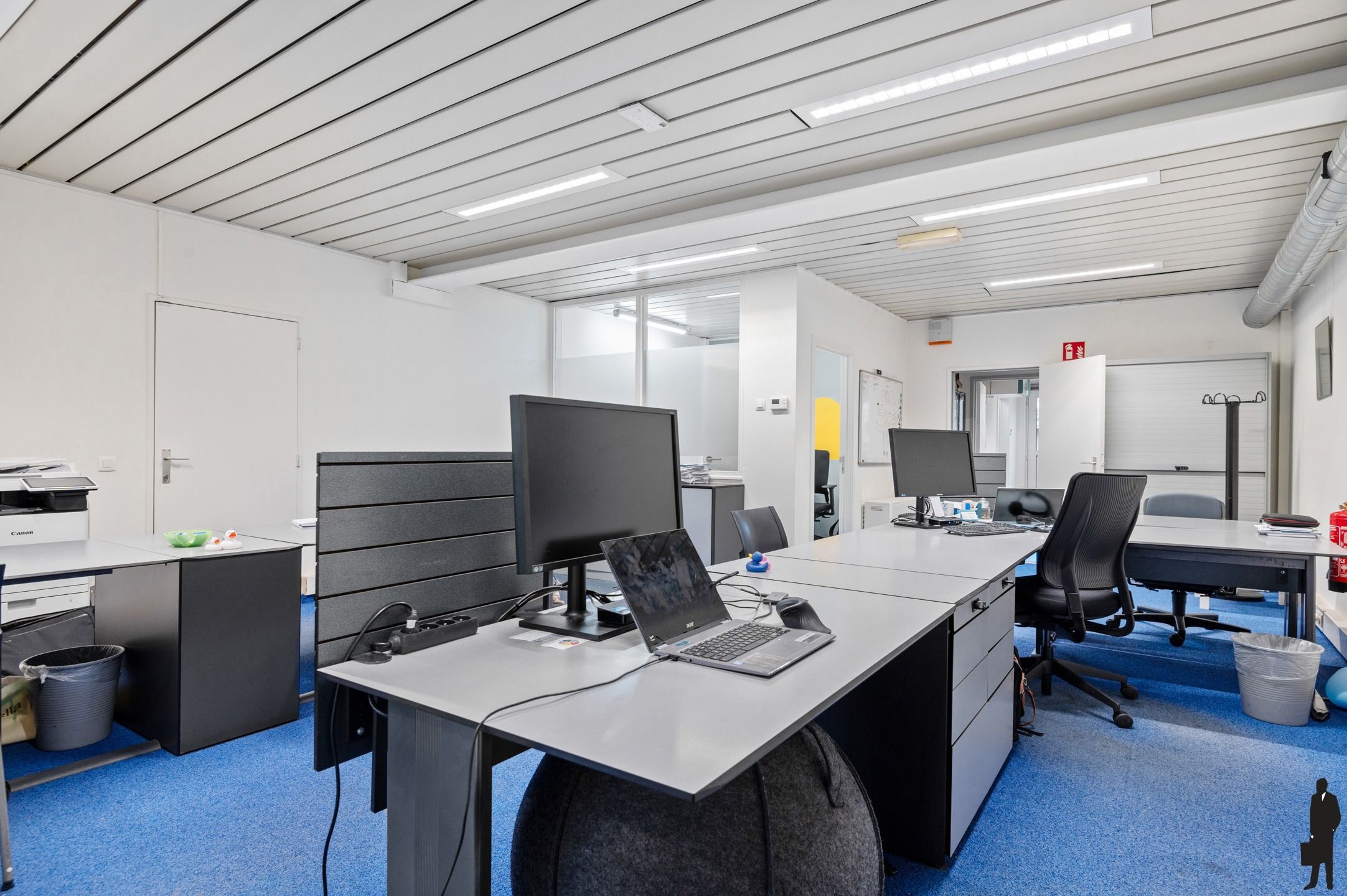 Centraal gelegen commerciële ruimte te Kalmthout! foto 9