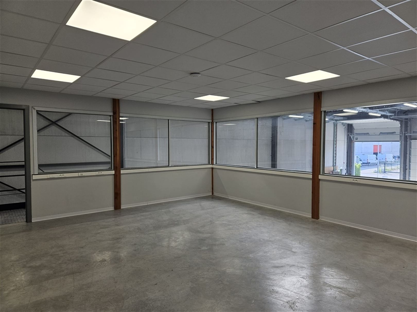 KMO unit te Roeselare foto 8