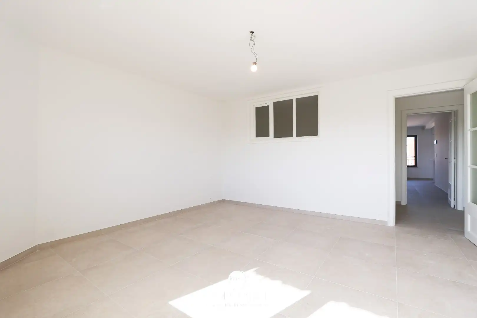 Ruim en volledig gerenoveerd 3-slaapkamerappartement op wandelafstand van Brugge centrum foto 4