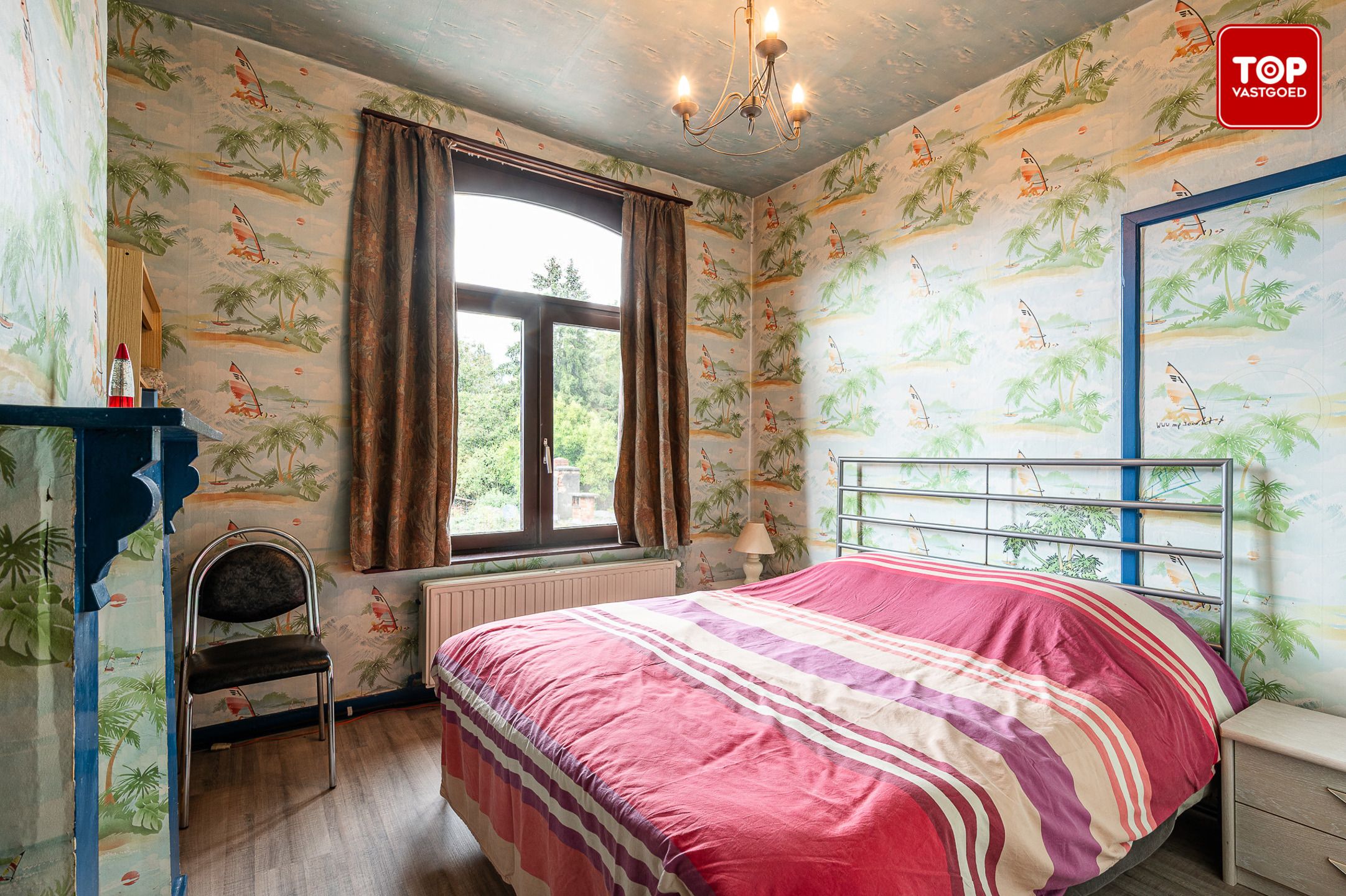 Woning met 8 slaapkamers en prachtige tuin foto 9