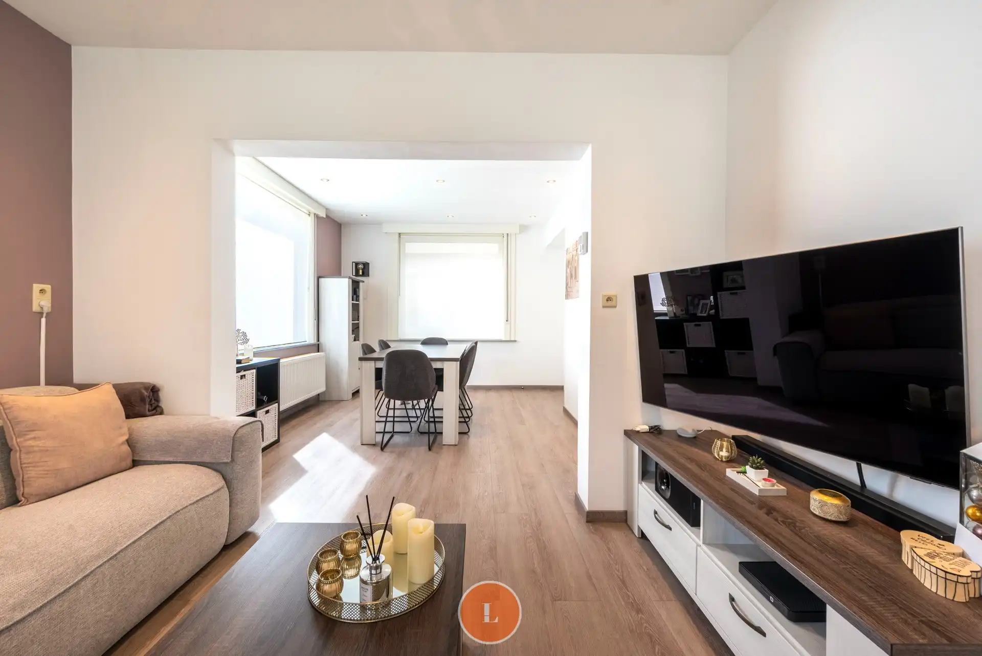 Charmante hoekwoning met onderhoudsvriendelijke stadstuin op centrale ligging in Menen foto 3