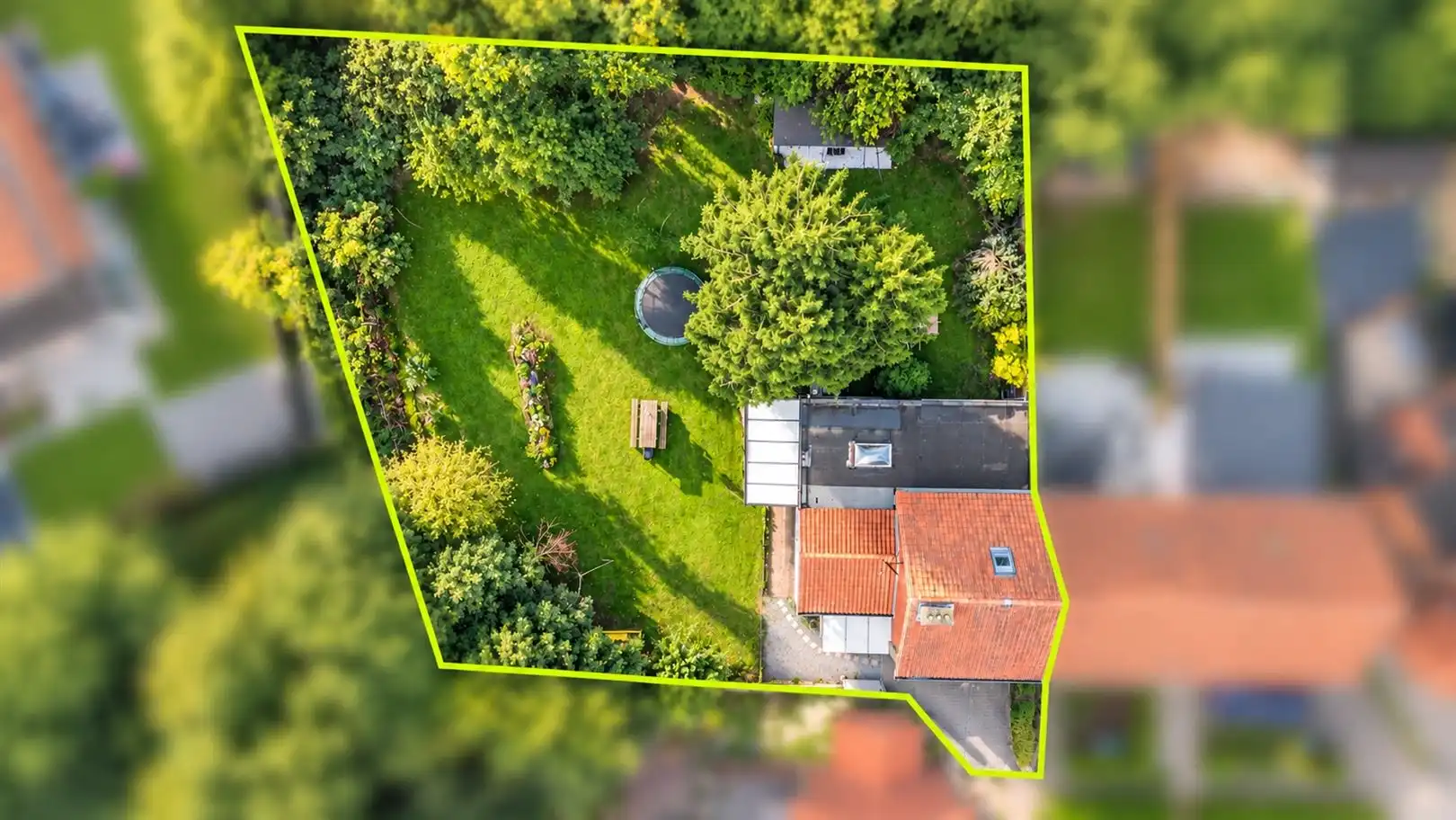 Volledig gerenoveerde woning met 4 slaapkamers op ruim perceel van 1.037 m² in Sint-Niklaas foto 21