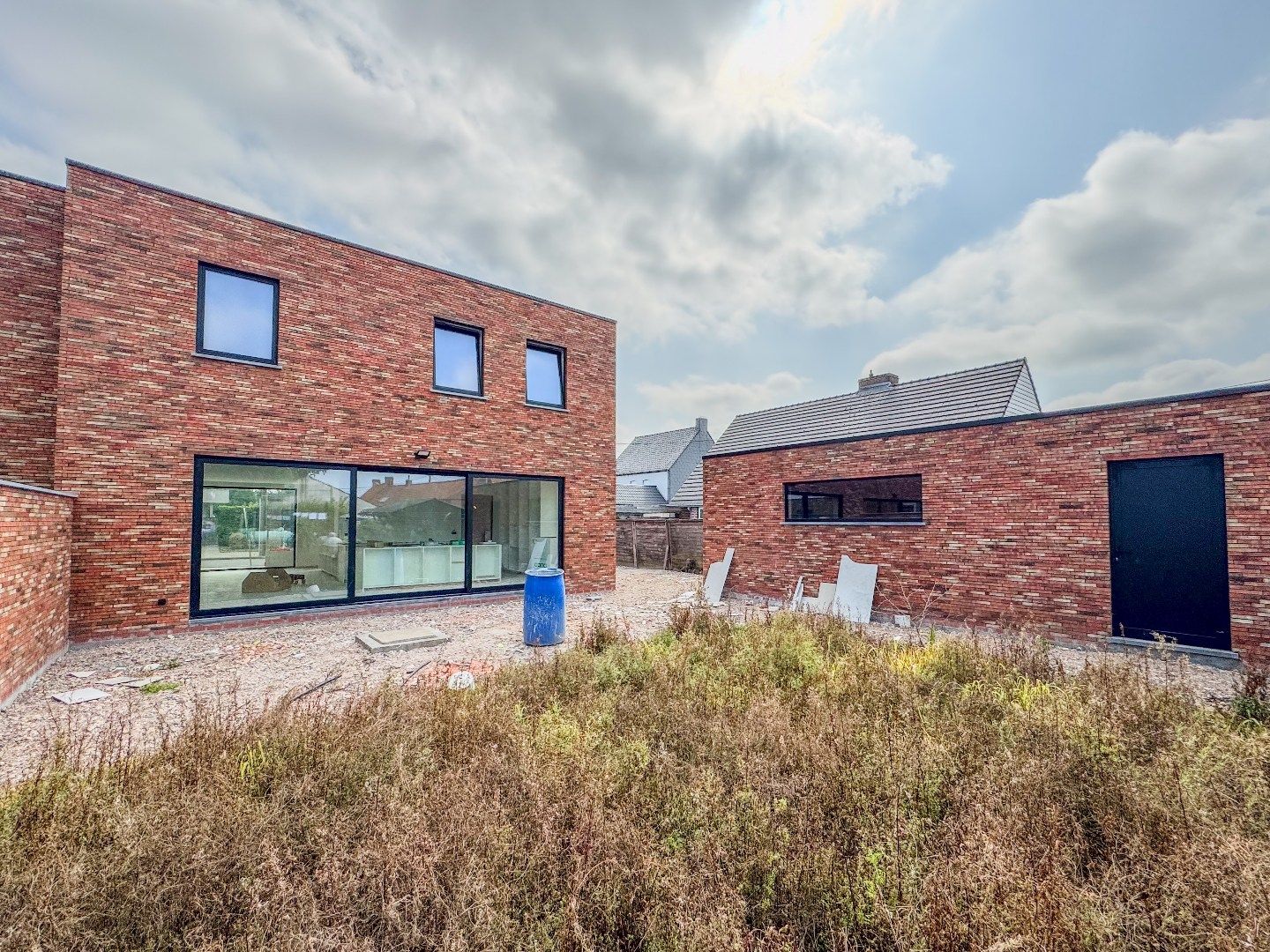 Energiezuinige nieuwbouwwoning met 3 slaapkamers, ruime garage en tuin. foto 26