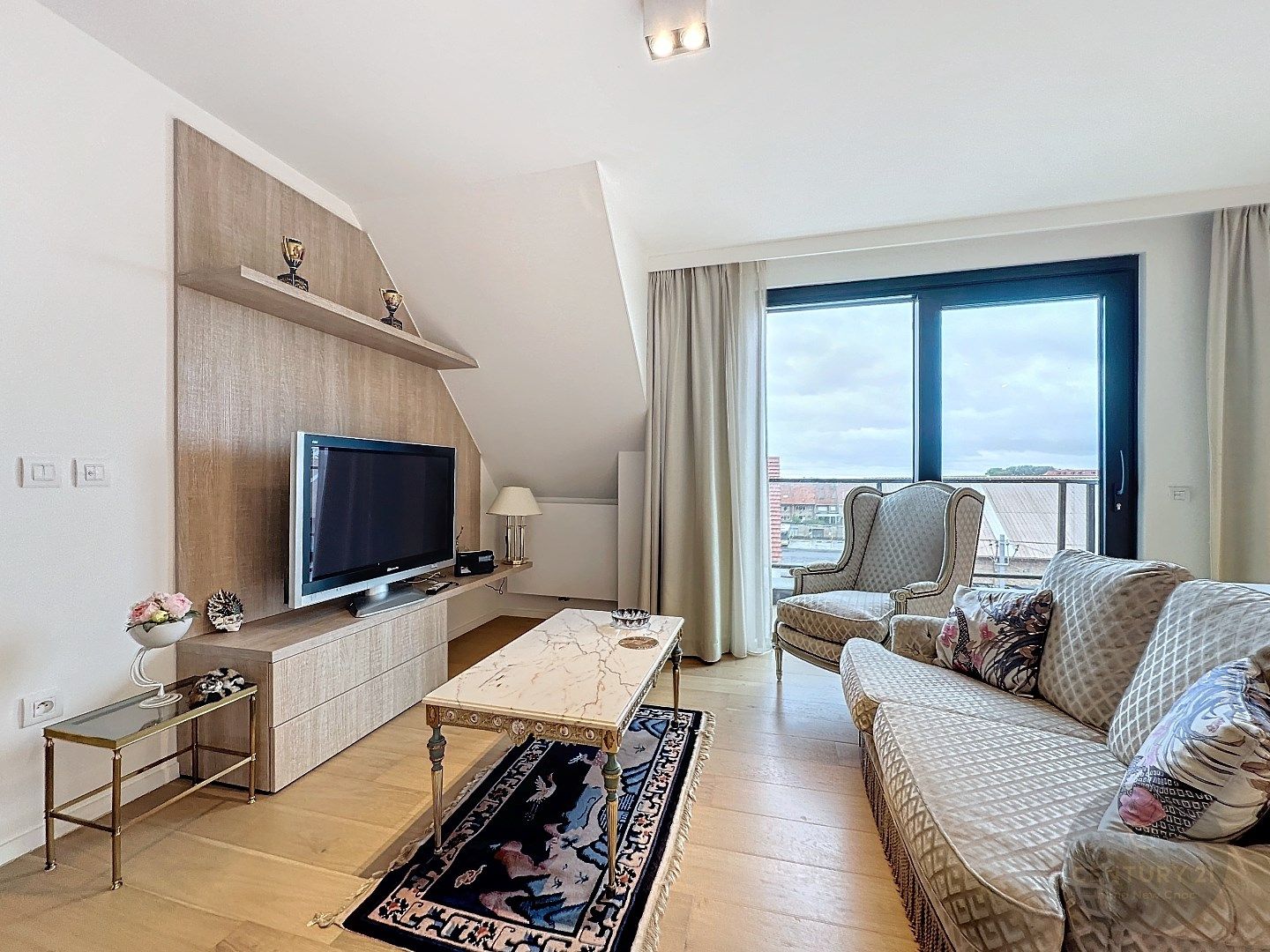 MODERNE SERVICEFLAT VOORZIEN VAN ALLE LUXE foto 3