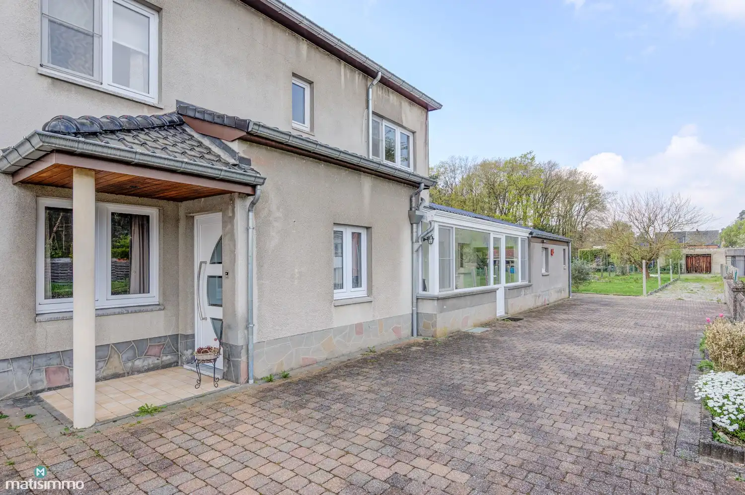 GEZINSWONING MET DRIE SLAAPKAMERS TE MAASMECHELEN foto 3