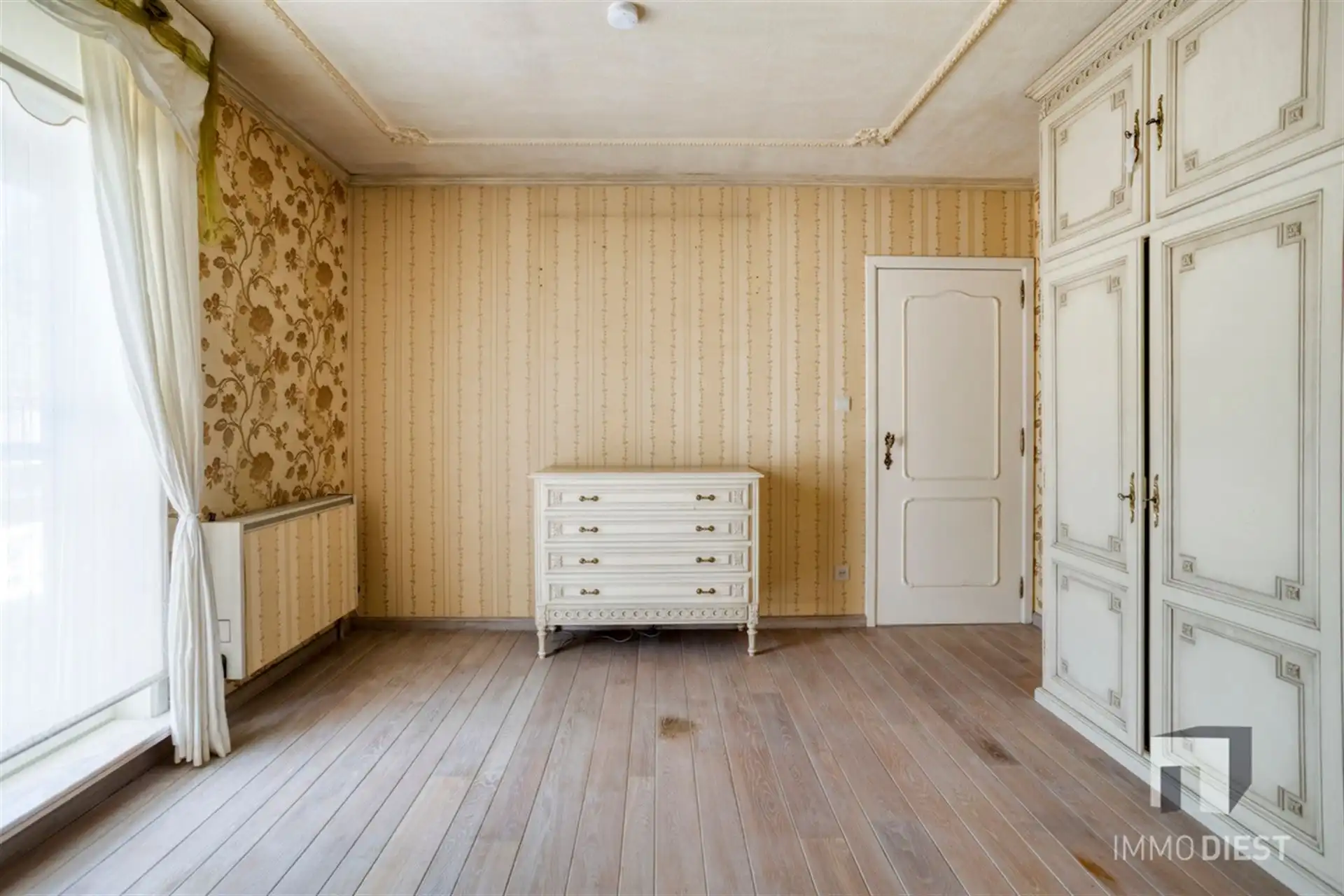 Verzorgde woning met gelijkvloerse indeling. Uw zaak aan huis mogelijk! foto 24