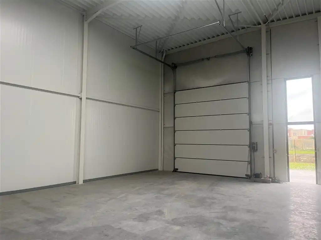 KMO-units met high-end kantoor/showroom in Zwevegem foto 9