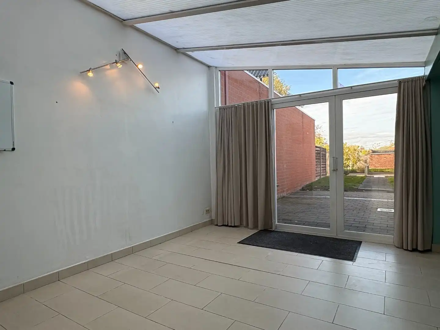 Ruime woning te koop met 3 slaapkamers, ruime tuin en geen renovatieverplichting! foto 5