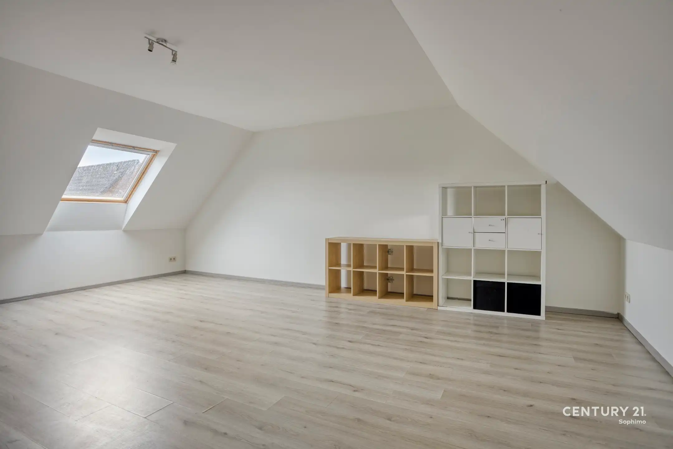 Instapklare woning met 4 slaapkamers op een rustige locatie  foto 17