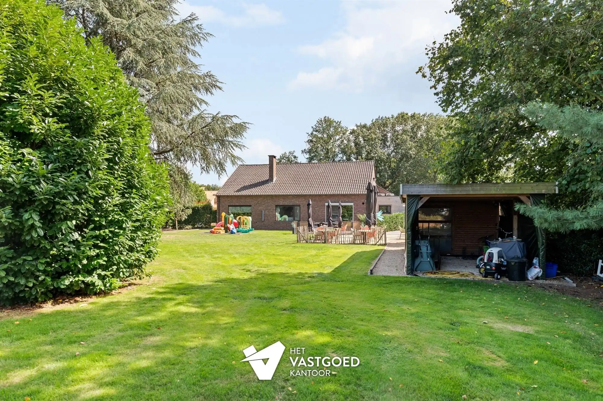 ZEER RUIME, ENERGIEZUINIGE WONING MET ENORM VEEL MOGELIJKHEDEN OP 5320M²! foto 42