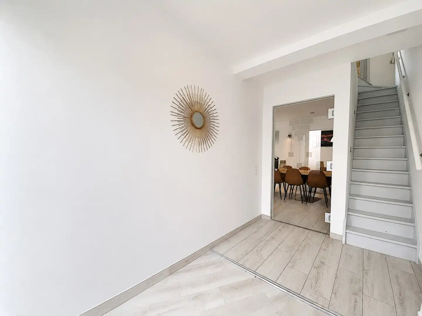 Instapklare woning met 4 kamers en zongericht terras in Nieuwpoort-Stad foto 6