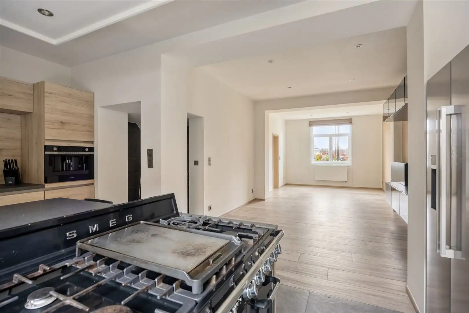 TE KOOP: Gesloten bebouwing met 3 slaapkamers te Kuringen! foto {{pictureIndex}}