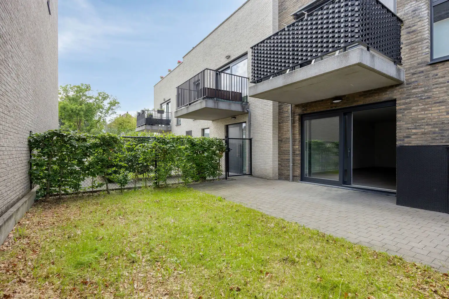 Prachtig gelijkvloers appartement met 3 slaapkamers foto 7