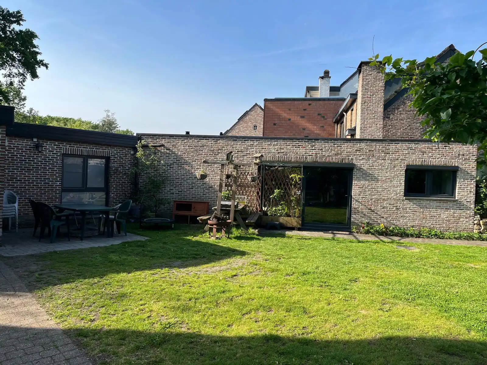 Halfopen bebouwing met gunstig EPC foto 2