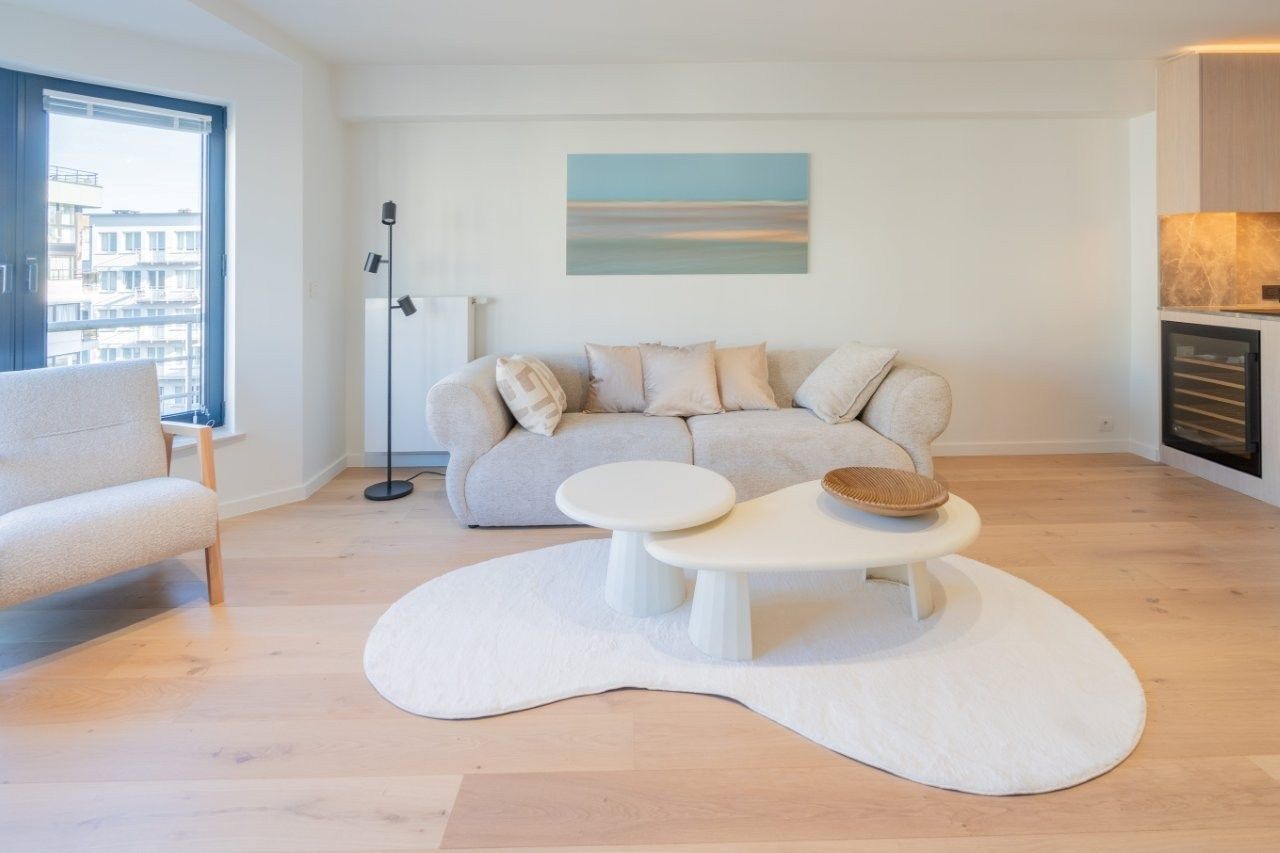 Volledig gerenoveerd, lichtrijk appartement gelegen in een kleine residentie. foto 6