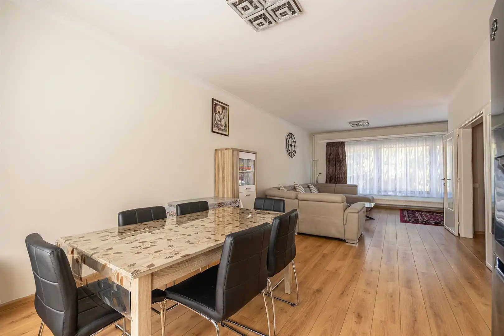 Ruime bel-etage met 4 slaapkamers in Ekeren foto 4