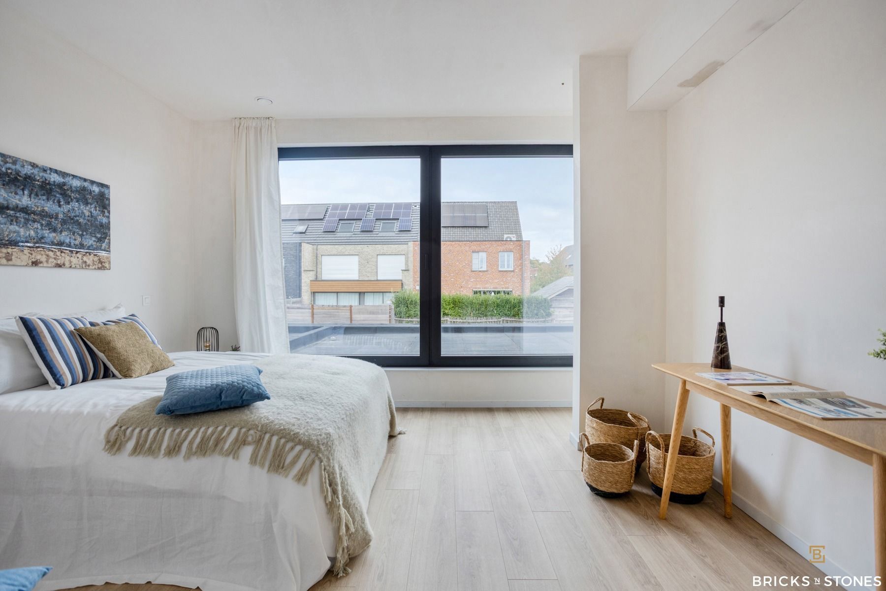 Stijlvolle nieuwbouwwoning met tuin, 3 slpks & 2 badk foto 8