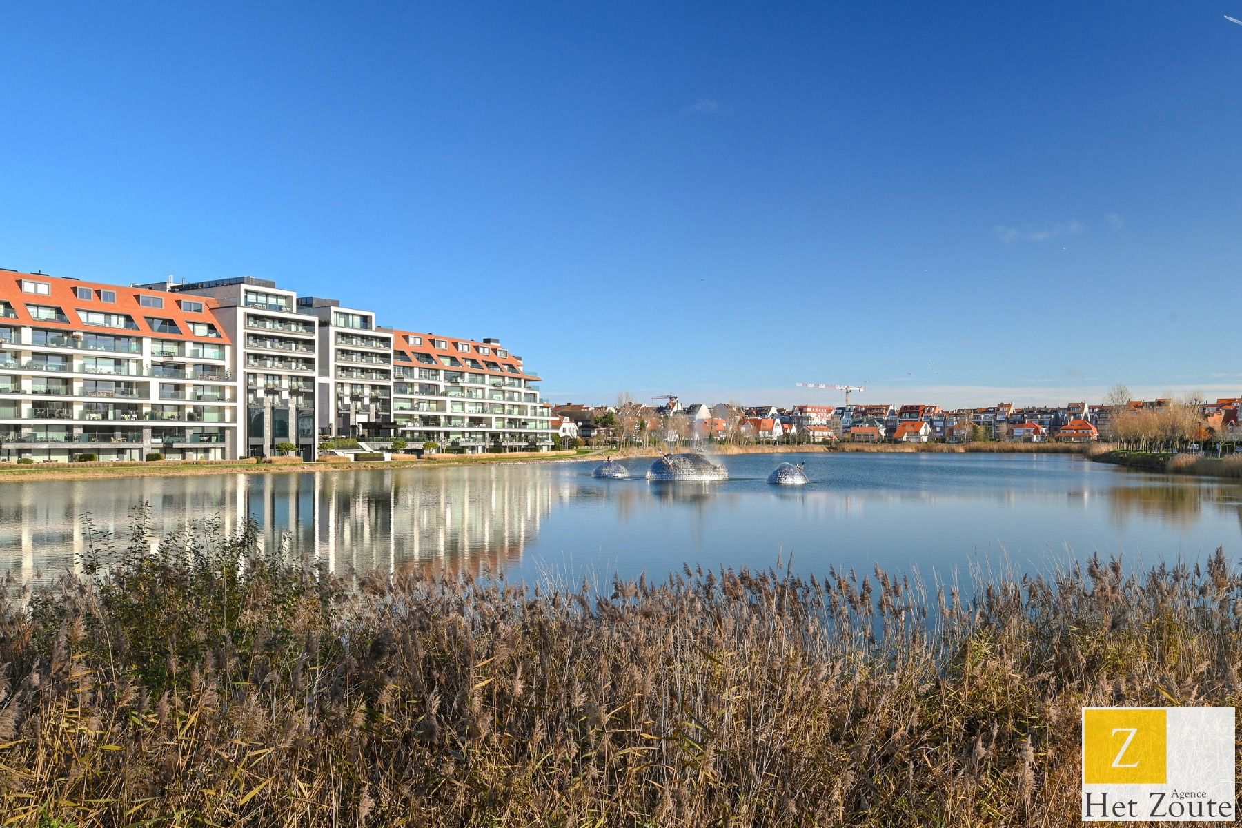 Gezellig appartement met zicht op het Zegemeer te Knokke foto 2