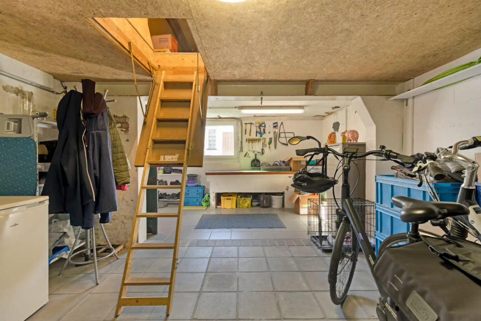 Charmante en kraaknette woning met ruime garage in Gullegem! foto 23