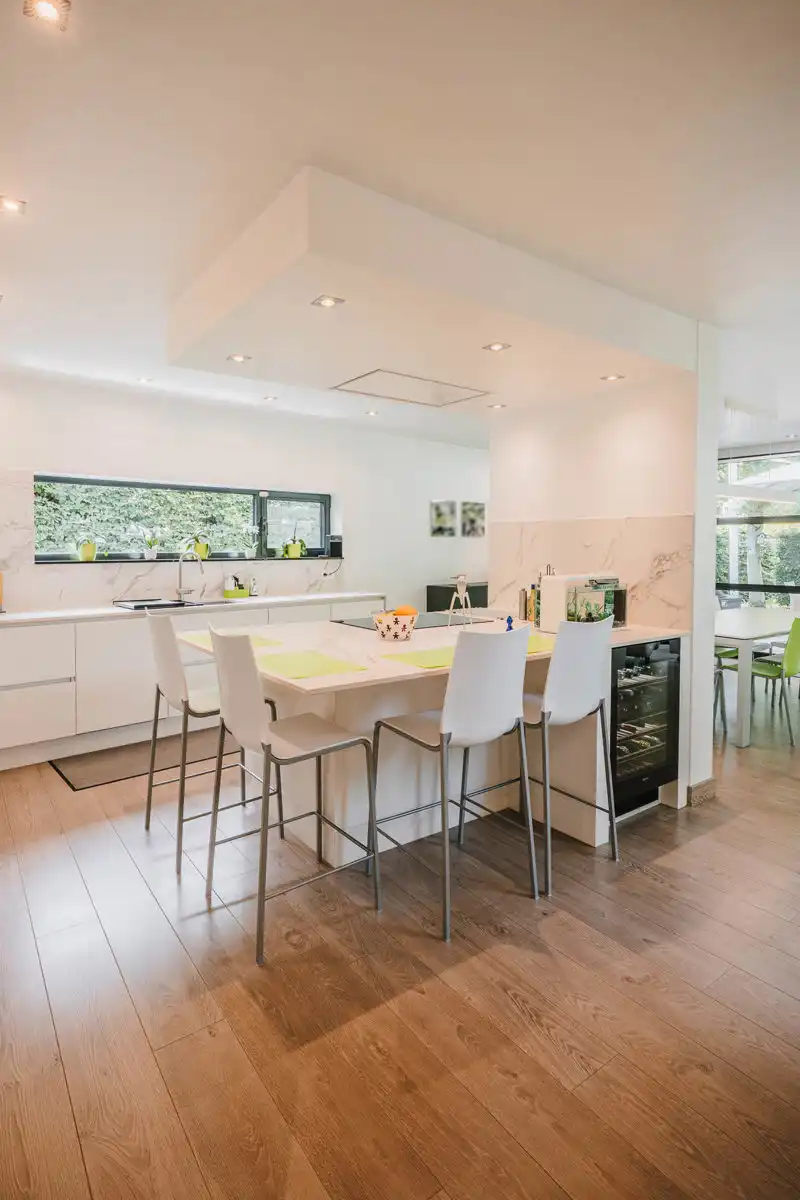 Stijlvolle, eigentijdse woning op een ruim perceel foto 19