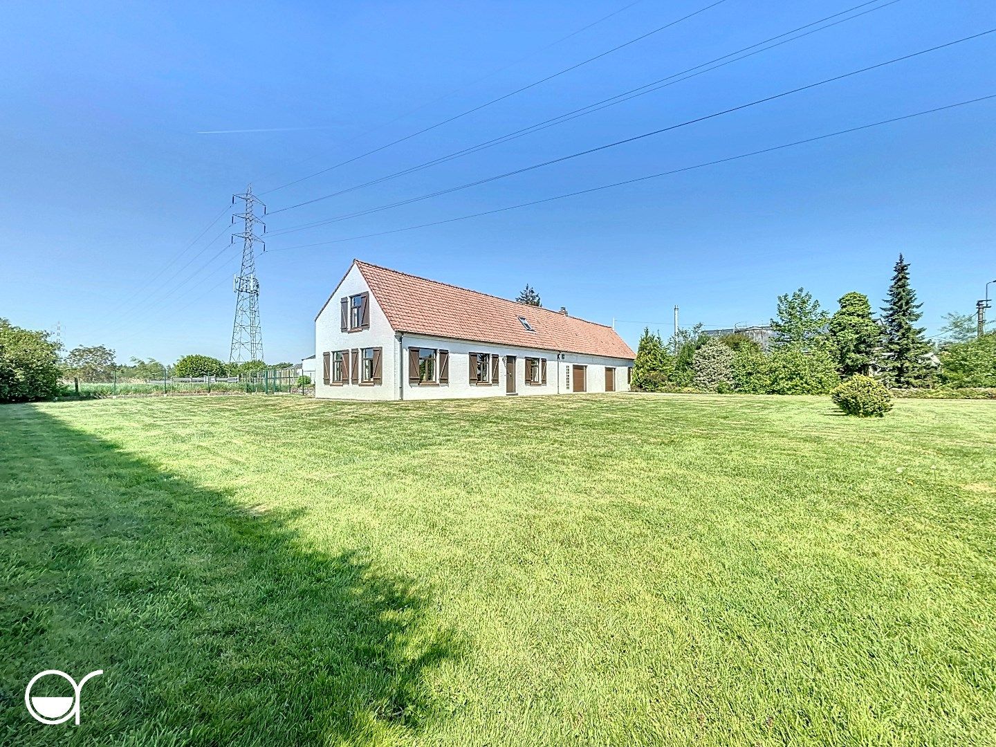 Hoofdfoto van de publicatie: Hoeve gelegen op een perceel van 1546m² in Oostakker.