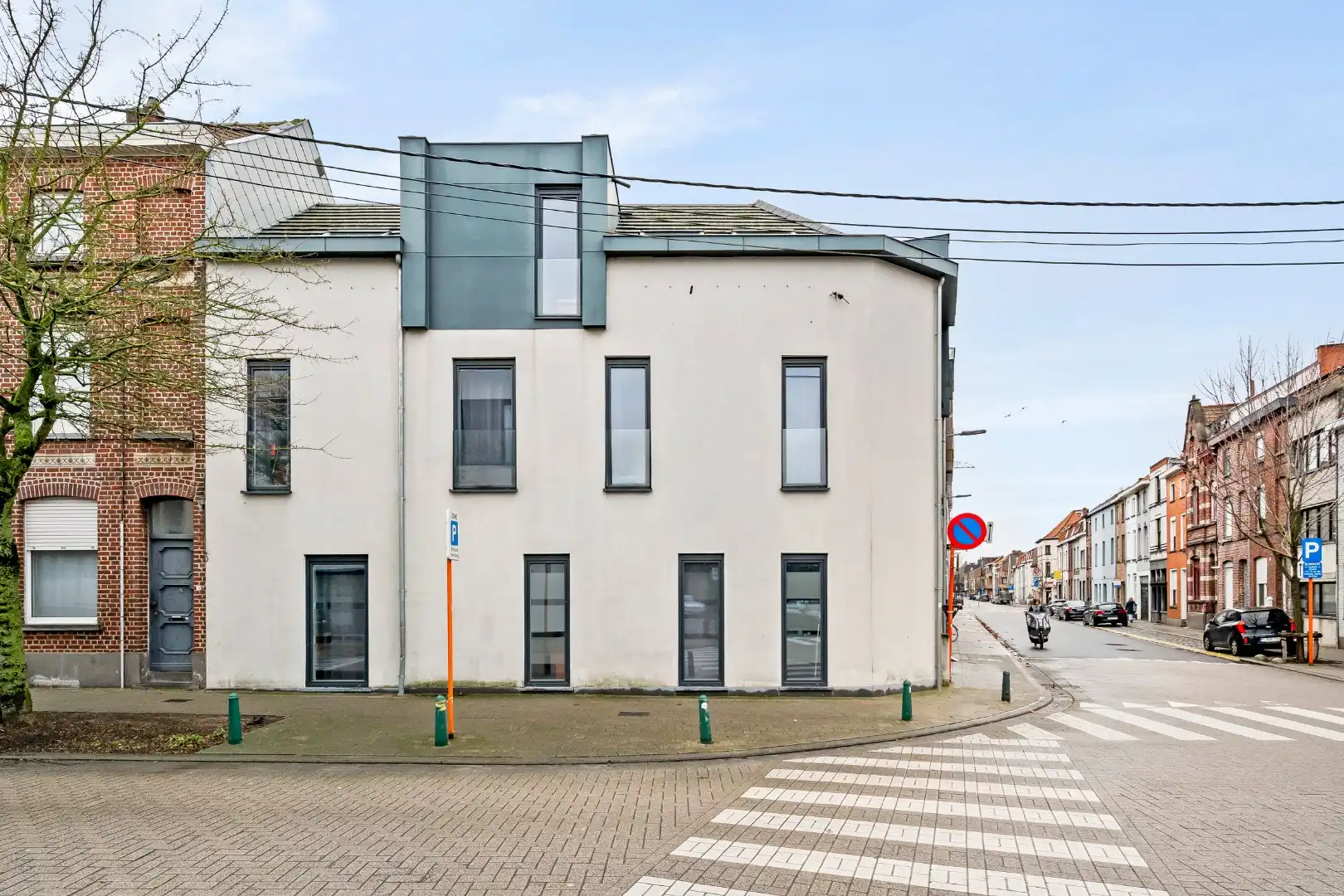 Studentenkamer met privébadkamer in Kortrijk-centrum foto {{pictureIndex}}