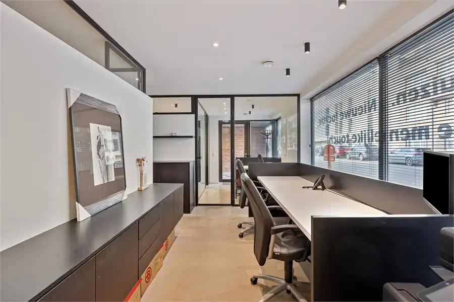 Modern kantoorgebouw te huur op toplocatie in Tessenderlo-Ham foto 10