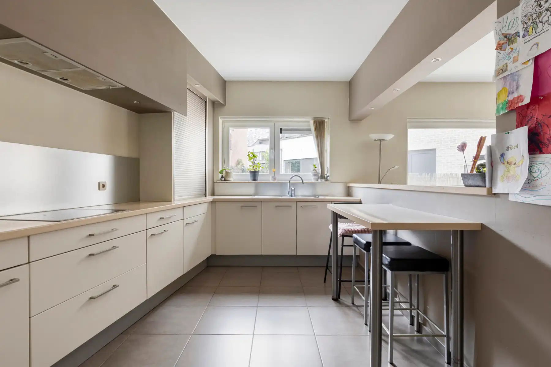 Gelijkvloers appartement met garagebox en ruim terras foto 7