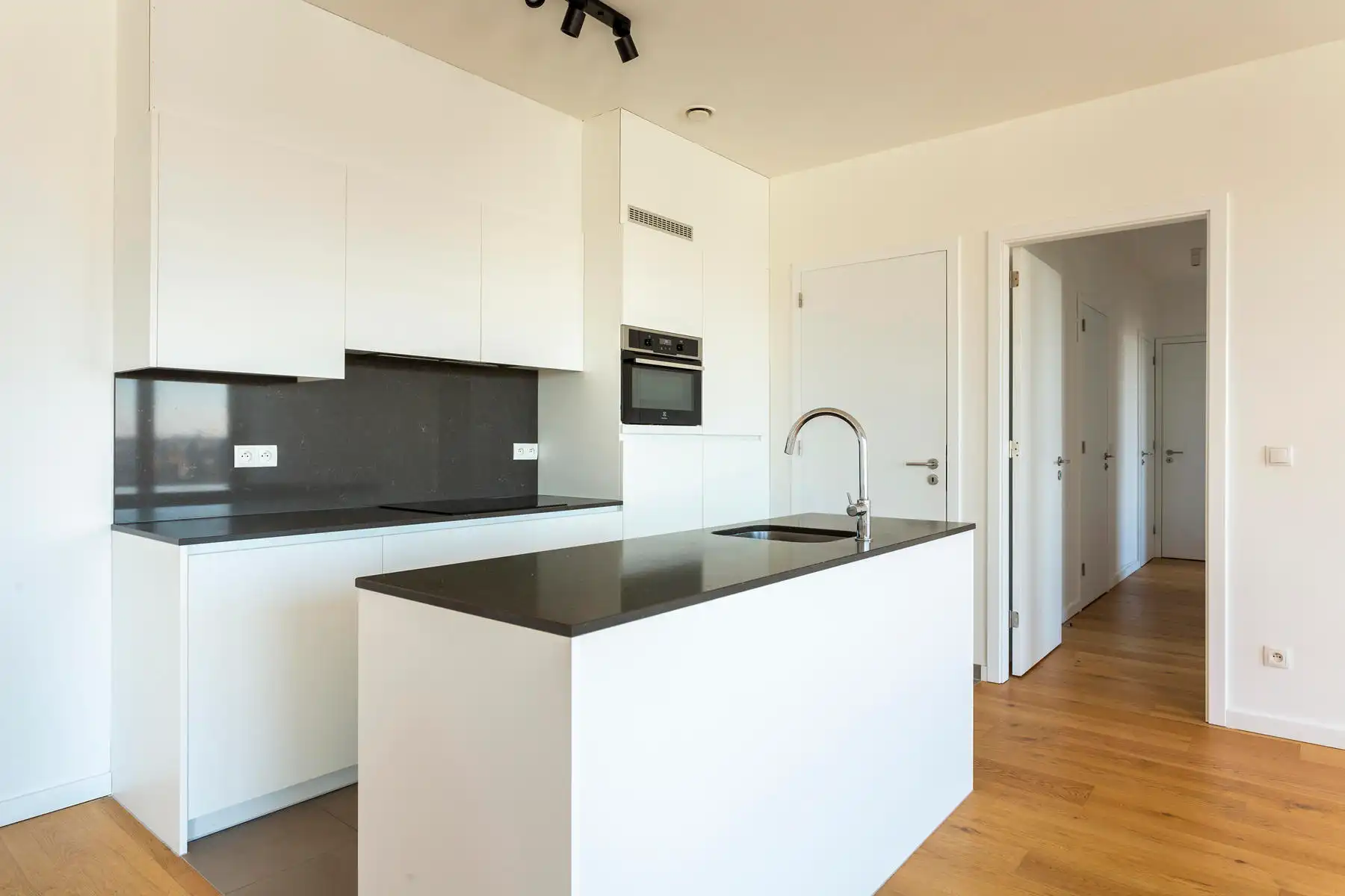 2 slpkappartement met terras & prachtig zicht over Antwerpen foto 6