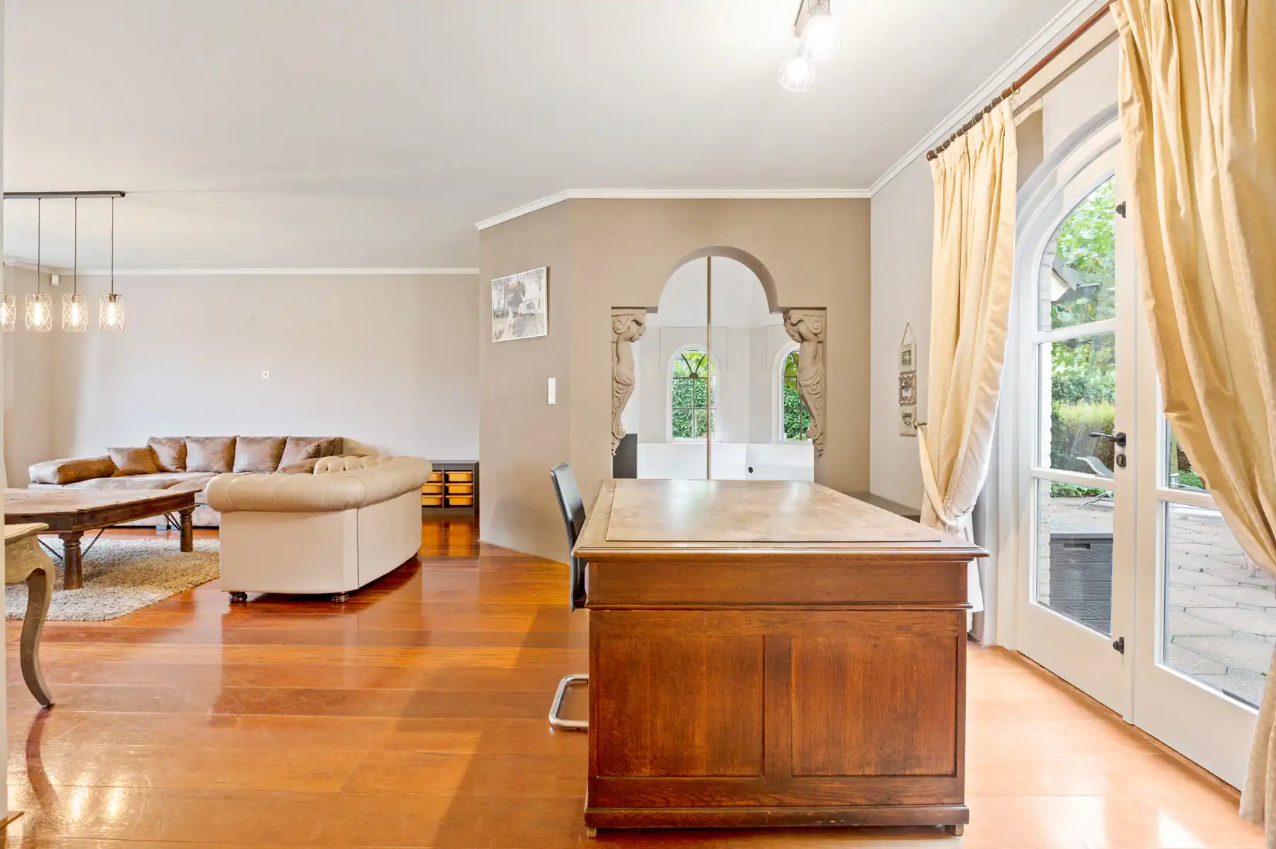 Villa met 5slk en binnenzwembad op 2090m²  foto 5