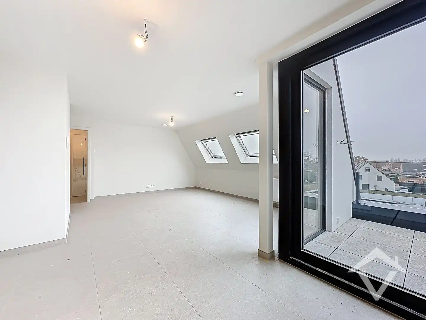 Uniek nieuwbouw appartement met 2 slaapkamers en veel zonlicht te Eernegem foto 11
