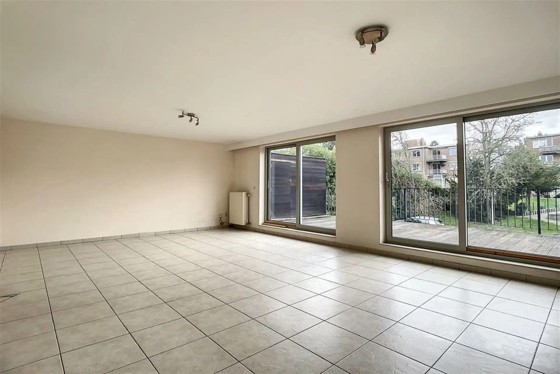 Mooi 2 slaapkamer appartement met groot terras 24m² foto 5