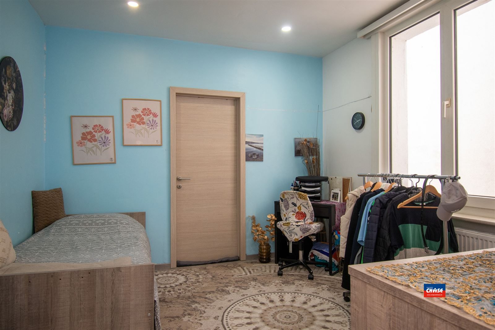 Knap gerenoveerde gezinswoning met 3 slaapkamers en tuin foto 14